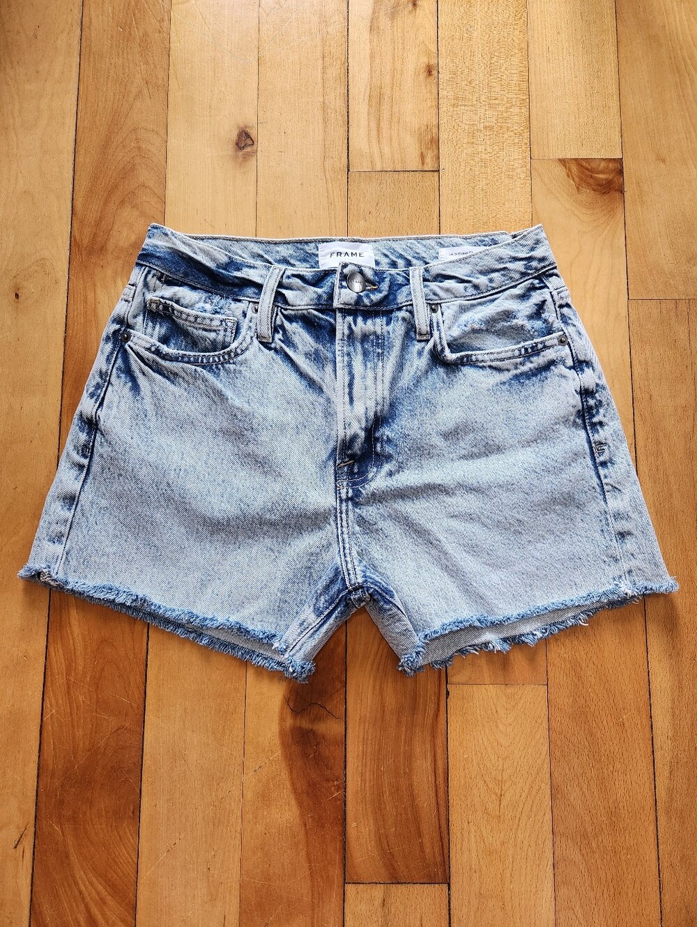 FRAME Denim Le Simone Jean Short in Richlake - 26